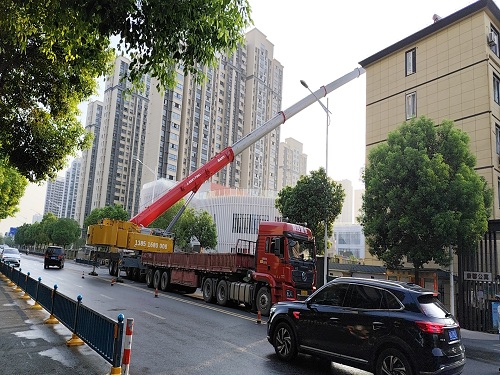 吊車(chē)租賃需要考察哪些事項(xiàng)？使用時(shí)需遵循什么規(guī)范要求？